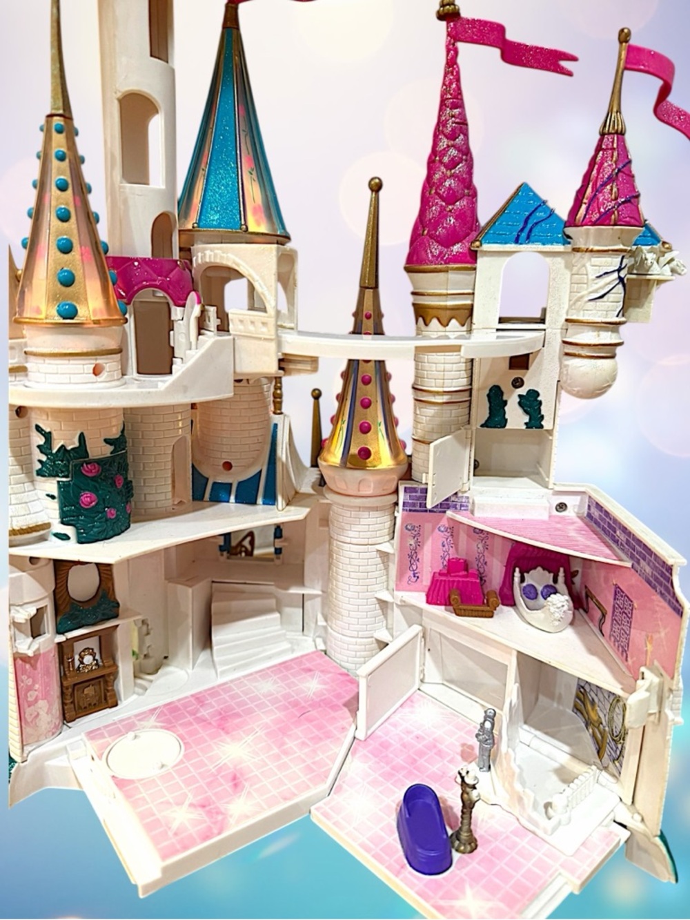 Trendmasters 1998 Beauty and the Beast Castle Playset & Original Figures Works - Picture 16 of 16